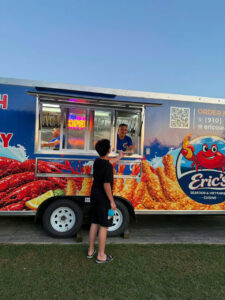 Spring Food Truck Meals in Jacksonville, NC 2 custommers-order